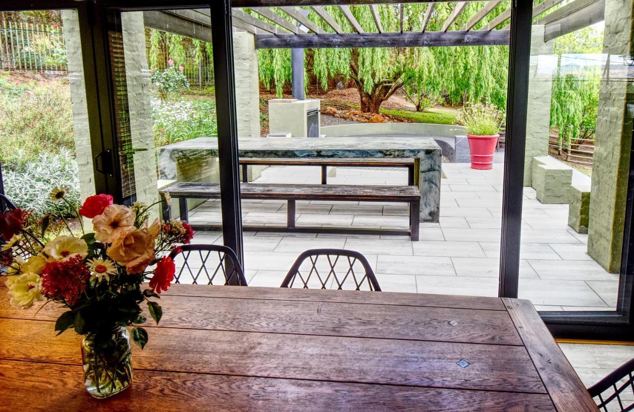 Golden View Luxury Self Catering Villa คลาเรนส์ ภายนอก รูปภาพ