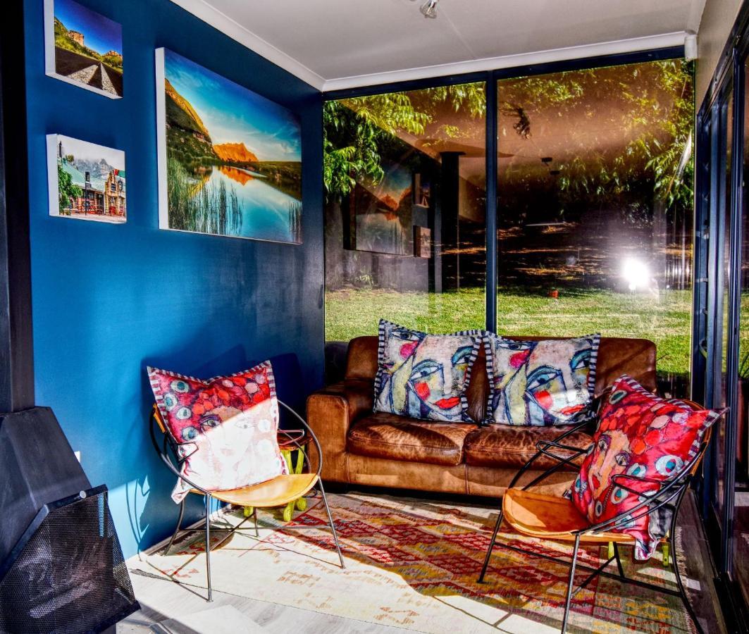 Golden View Luxury Self Catering Villa คลาเรนส์ ภายนอก รูปภาพ