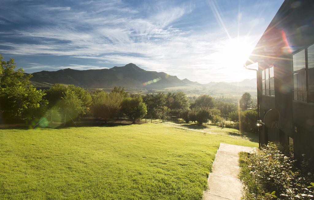 Golden View Luxury Self Catering Villa คลาเรนส์ ภายนอก รูปภาพ