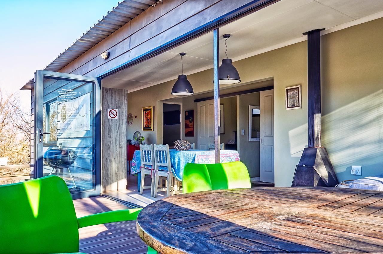 Golden View Luxury Self Catering Villa คลาเรนส์ ภายนอก รูปภาพ