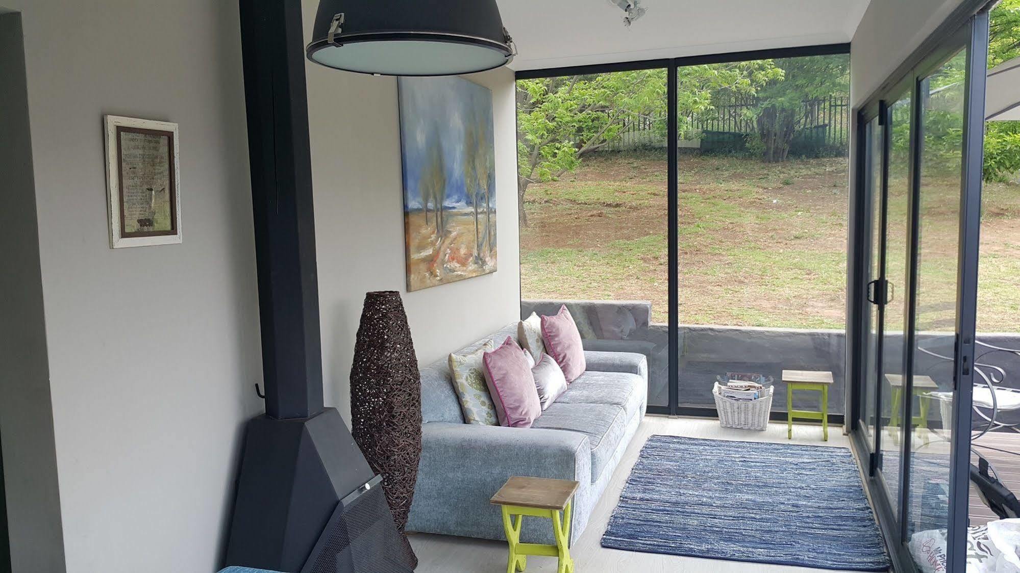 Golden View Luxury Self Catering Villa คลาเรนส์ ภายนอก รูปภาพ